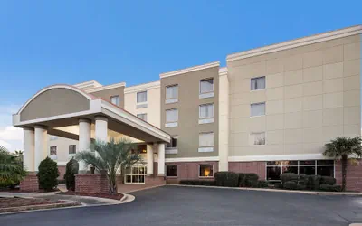 Comfort Suites Forsyth near I-75