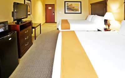 Photo 4 - Holiday Inn Express & Suites Texarkana by IHG