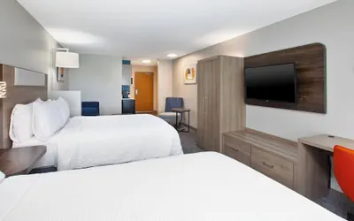 Photo 5 - Holiday Inn Express & Suites Buffalo by IHG