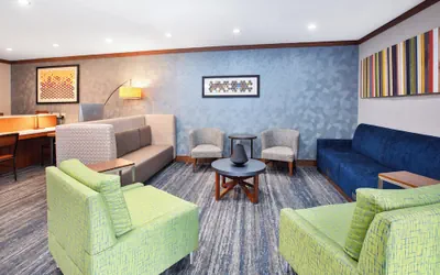 Photo 3 - Holiday Inn Express & Suites Buffalo by IHG
