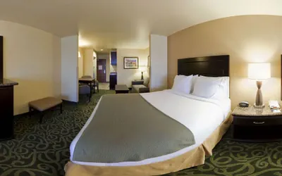 Photo 3 - Holiday Inn Express Hotel & Suites Atascadero by IHG