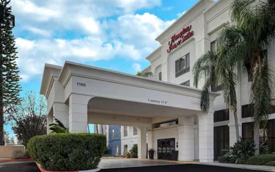 Photo 2 - Hampton Inn & Suites Tulare