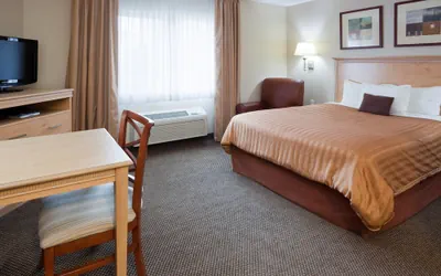 Photo 4 - Candlewood Suites Milwaukee Brown Deer by IHG