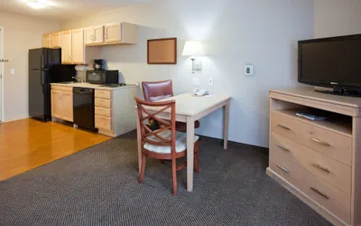 Photo 5 - Candlewood Suites Milwaukee Brown Deer by IHG