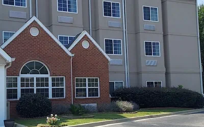 Photo 2 - Microtel Inn & Suites by Wyndham Hoover/Birmingham