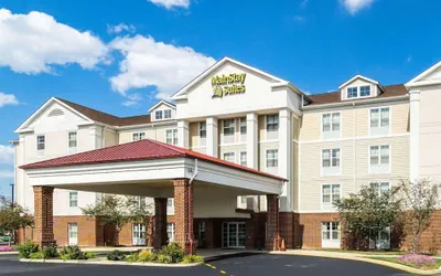 Photo 2 - MainStay Suites Dover