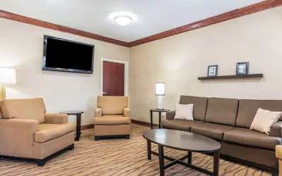 Photo 5 - Sleep Inn & Suites University/Shands