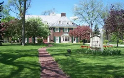 Photo 2 - Montague Inn