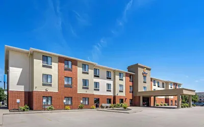 Photo 2 - Comfort Suites Merrillville near US 30