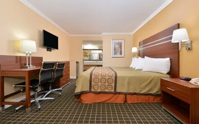 Photo 4 - Americas Best Value Inn Azusa Pasadena