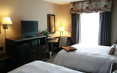 Photo 5 - Hampton Inn Topeka