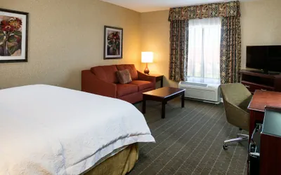 Photo 5 - Hampton Inn & Suites Toledo-Perrysburg
