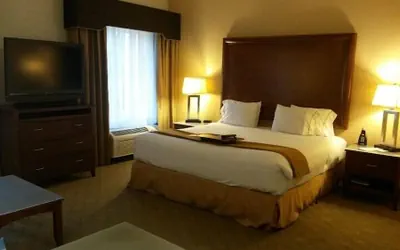 Photo 2 - Holiday Inn Express & Suites Lufkin South by IHG