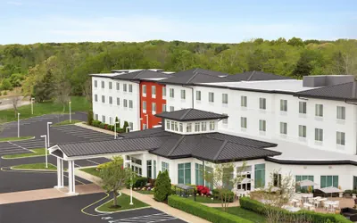 Photo 2 - Hilton Garden Inn Riverhead