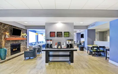 Photo 3 - Hampton Inn Sayre