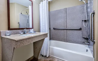 Photo 5 - Candlewood Suites Galveston by IHG