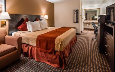 Photo 5 - Best Western Johnson City Inn