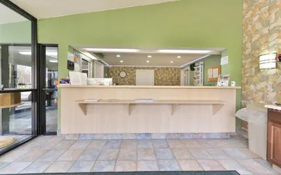 Photo 4 - Mentor Home Inn