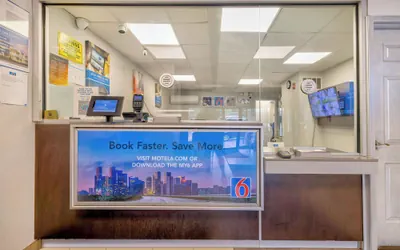 Photo 4 - Motel 6 Villa Park, IL - Chicago West