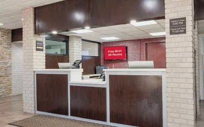 Photo 5 - Red Roof Inn Roanoke Rapids