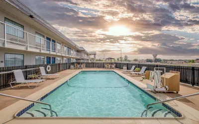 Photo 2 - Motel 6 Euless, TX - Dallas
