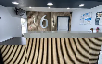 Photo 3 - Motel 6 Costa Mesa, CA
