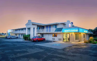 Photo 2 - Motel 6 Richland, WA - Kennewick