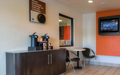 Photo 5 - Motel 6 Stanton, CA - Anaheim West