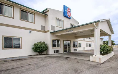 Photo 2 - Motel 6 Nephi, UT