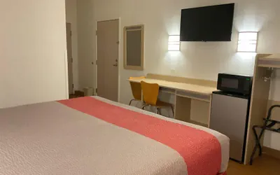 Photo 4 - Motel 6 Jackson Airport, Pearl