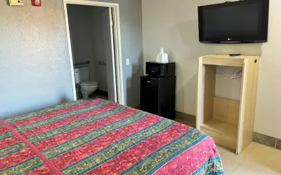 Photo 5 - Xpress Inn & Extended Stays