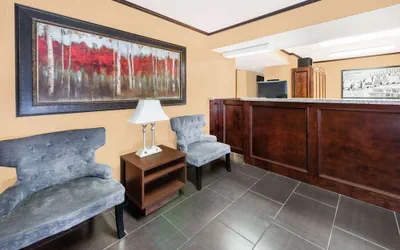 Photo 5 - Super 8 by Wyndham Midwest City OK
