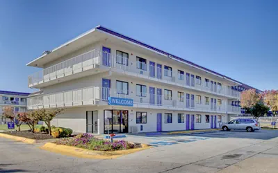Photo 2 - Motel 6 Capitol Heights, MD - Washington