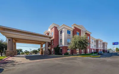 Photo 2 - Comfort Inn & Suites Big Spring