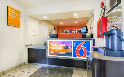 Photo 3 - Motel 6 Chino, CA - Los Angeles Ontario