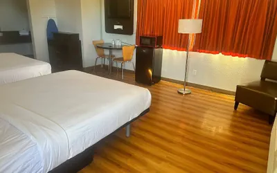 Photo 5 - Motel 6 Ventura, CA - South