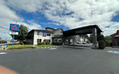 Photo 2 - Motel 6 Seaside, OR