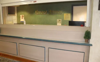 Photo 3 - Howard Johnson by Wyndham Tifton GA I-75