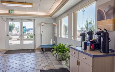 Photo 5 - Motel 6 Redmond, OR