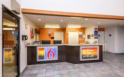 Photo 4 - Motel 6 Waterloo, IA