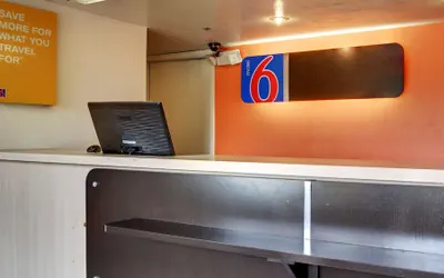 Photo 5 - Motel 6 Des Moines, IA - North