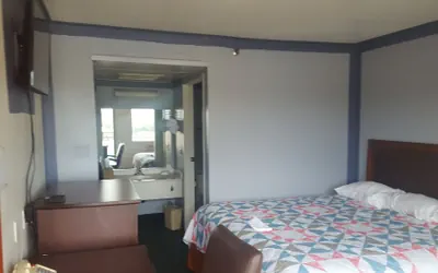 Photo 5 - Travel Inn