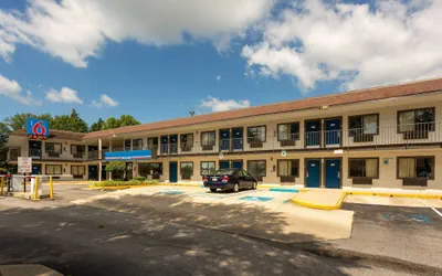 Photo 2 - Motel 6 Camp Springs, DC - South Camp Springs