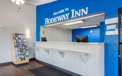 Photo 5 - Rodeway Inn Sharonville - Cincinnati North