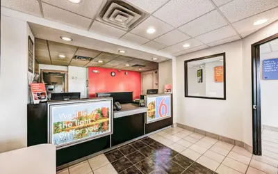 Photo 4 - Motel 6 Niantic, CT - New London