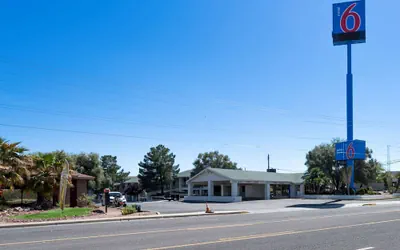 Photo 2 - Motel 6 Kingman, AZ - Route 66 West