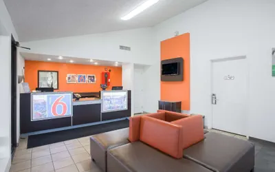 Photo 3 - Motel 6 Kingman, AZ - Route 66 West