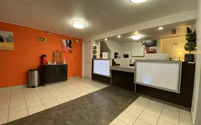 Photo 5 - Loyalty Inn Tallahassee