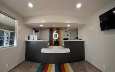Photo 4 - Motel 6 Conroe, TX
