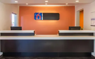 Photo 5 - Motel 6 Oroville, CA